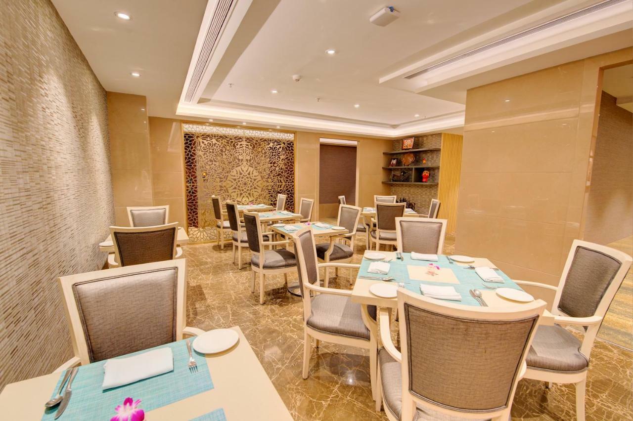 抵达/陆侧2号航站楼尼兰塔中转酒店 孟买 外观 照片
